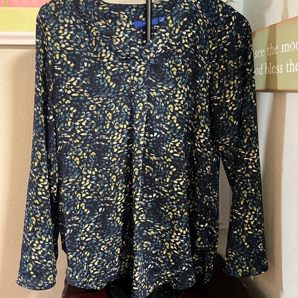 Apt. 9 Navy and Yellow Patterned Blouse #066